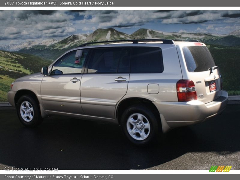 Sonora Gold Pearl / Ivory Beige 2007 Toyota Highlander 4WD