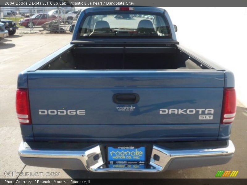 Atlantic Blue Pearl / Dark Slate Gray 2004 Dodge Dakota SLT Club Cab