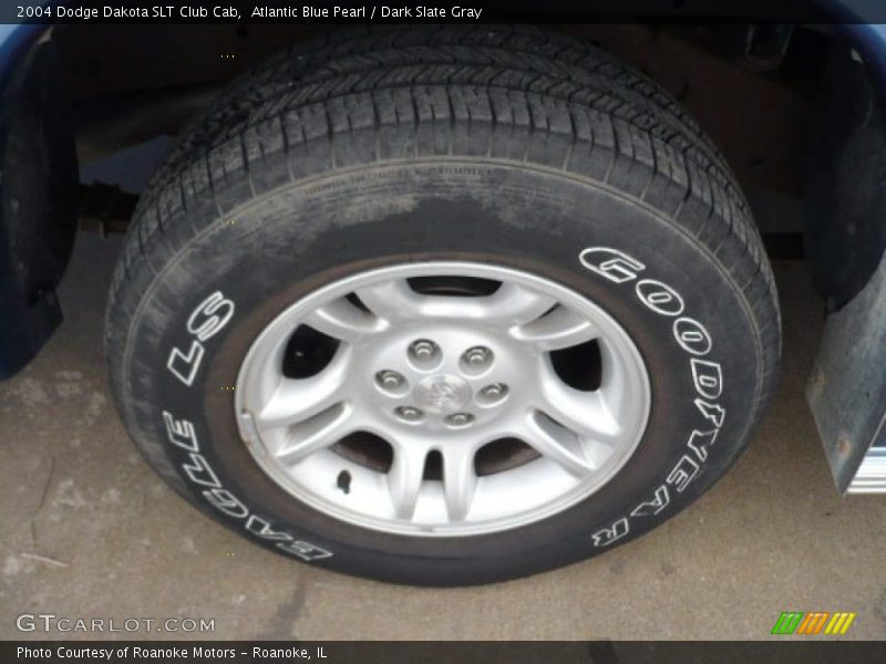 Atlantic Blue Pearl / Dark Slate Gray 2004 Dodge Dakota SLT Club Cab