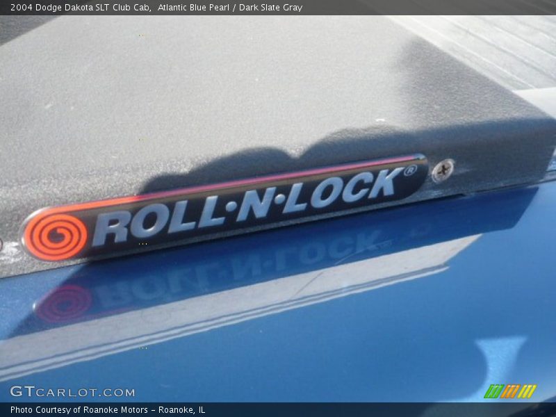 Atlantic Blue Pearl / Dark Slate Gray 2004 Dodge Dakota SLT Club Cab