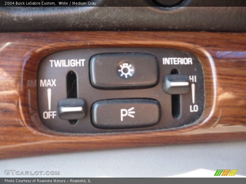 White / Medium Gray 2004 Buick LeSabre Custom