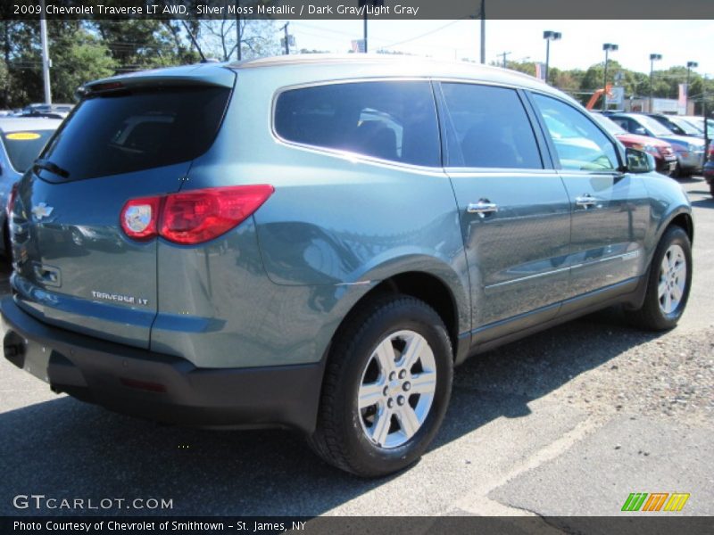 Silver Moss Metallic / Dark Gray/Light Gray 2009 Chevrolet Traverse LT AWD