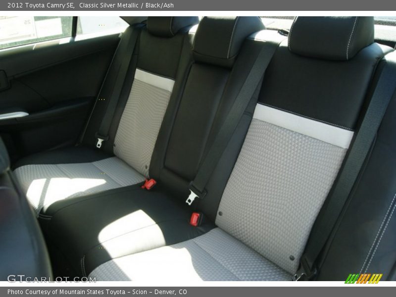 Classic Silver Metallic / Black/Ash 2012 Toyota Camry SE