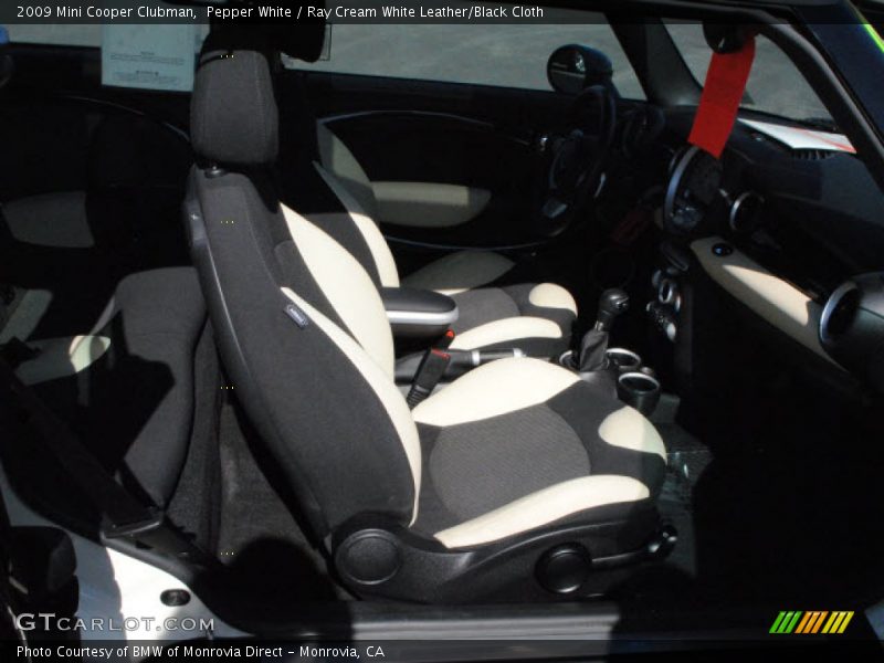Pepper White / Ray Cream White Leather/Black Cloth 2009 Mini Cooper Clubman