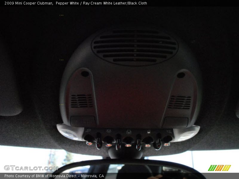 Pepper White / Ray Cream White Leather/Black Cloth 2009 Mini Cooper Clubman