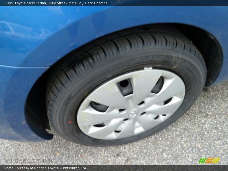 Blue Streak Metallic / Dark Charcoal 2009 Toyota Yaris Sedan