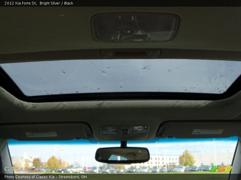 Bright Silver / Black 2012 Kia Forte SX