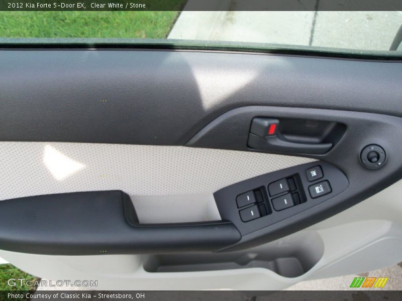 Clear White / Stone 2012 Kia Forte 5-Door EX