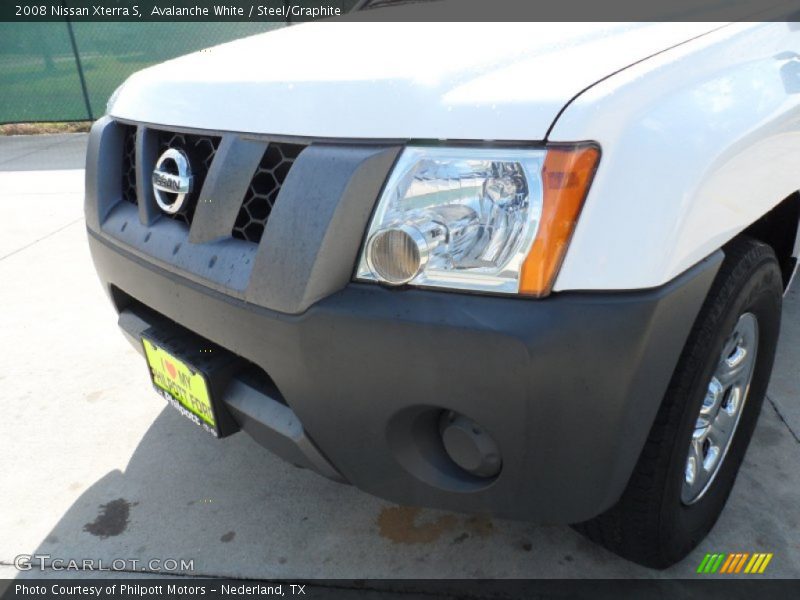 Avalanche White / Steel/Graphite 2008 Nissan Xterra S