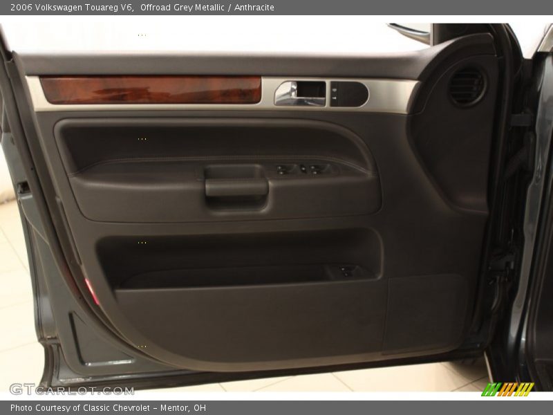 Offroad Grey Metallic / Anthracite 2006 Volkswagen Touareg V6