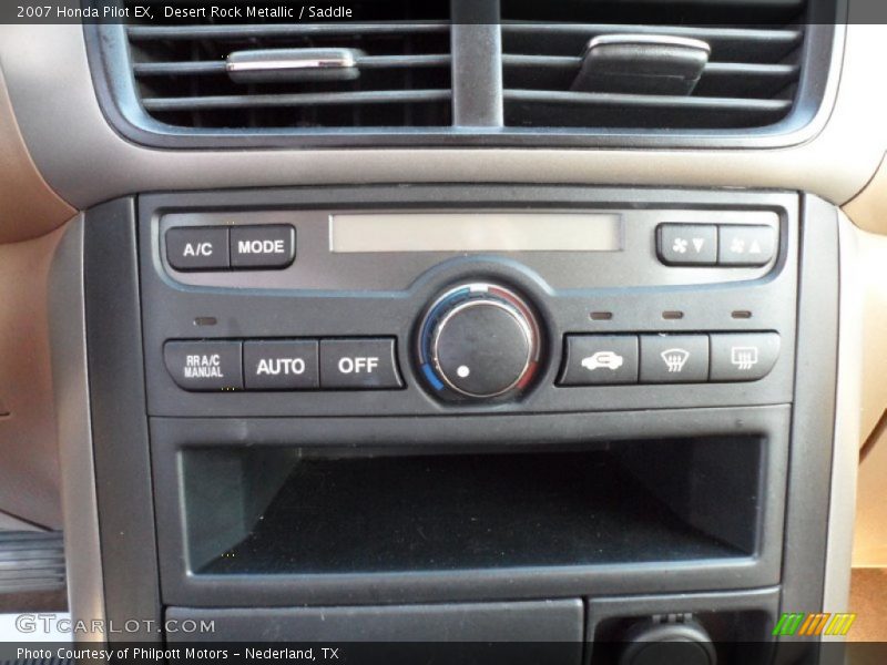 Controls of 2007 Pilot EX