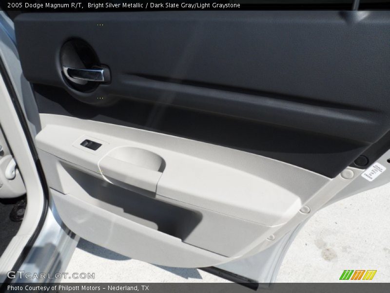 Bright Silver Metallic / Dark Slate Gray/Light Graystone 2005 Dodge Magnum R/T