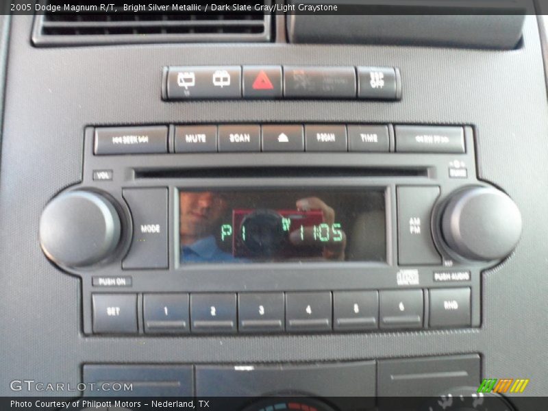 Bright Silver Metallic / Dark Slate Gray/Light Graystone 2005 Dodge Magnum R/T