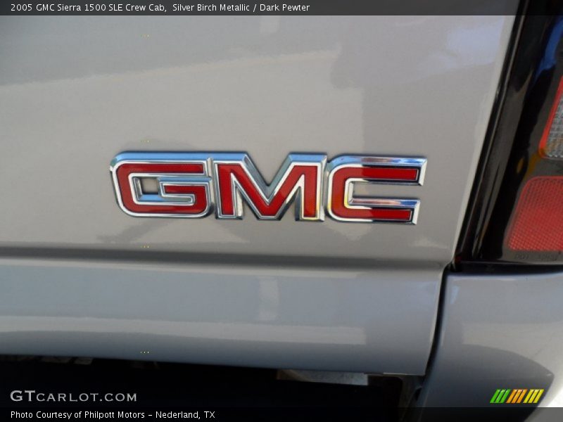 Silver Birch Metallic / Dark Pewter 2005 GMC Sierra 1500 SLE Crew Cab
