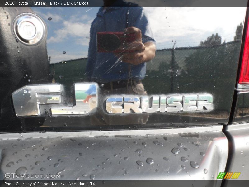 Black / Dark Charcoal 2010 Toyota FJ Cruiser