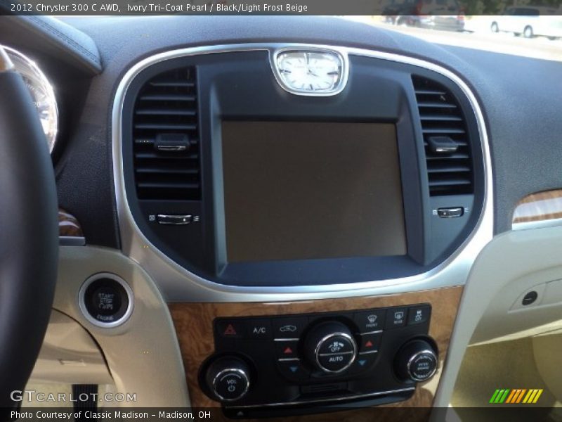 Ivory Tri-Coat Pearl / Black/Light Frost Beige 2012 Chrysler 300 C AWD