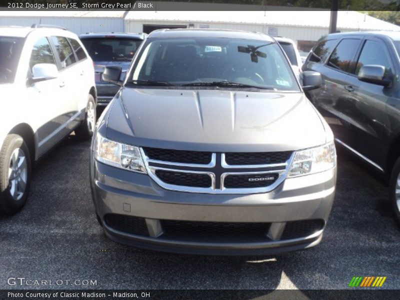 Storm Grey Pearl / Black 2012 Dodge Journey SE
