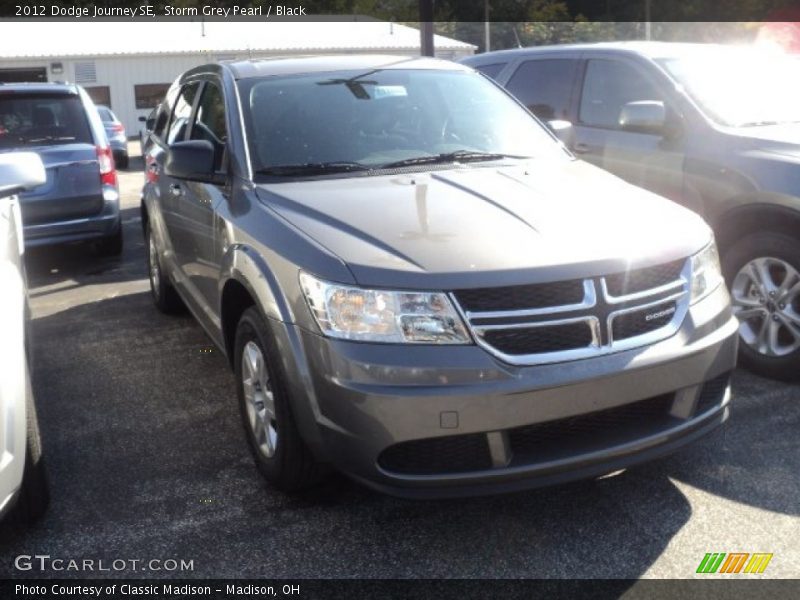 Storm Grey Pearl / Black 2012 Dodge Journey SE