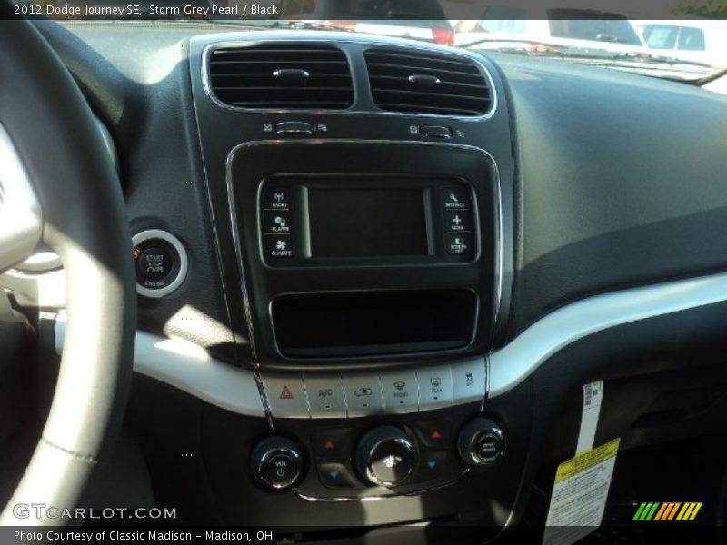 Storm Grey Pearl / Black 2012 Dodge Journey SE