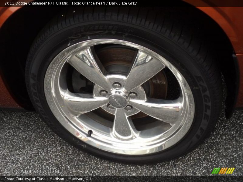 Toxic Orange Pearl / Dark Slate Gray 2011 Dodge Challenger R/T Classic