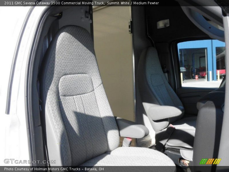 Summit White / Medium Pewter 2011 GMC Savana Cutaway 3500 Commercial Moving Truck