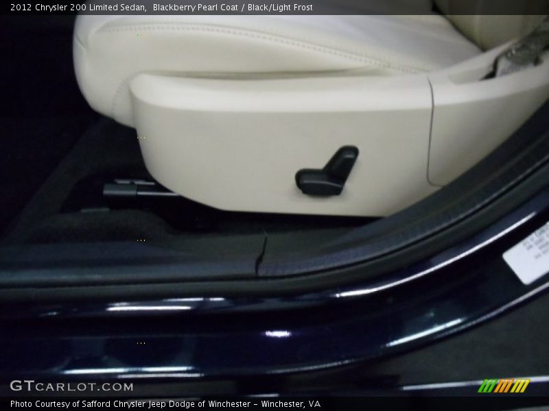 Blackberry Pearl Coat / Black/Light Frost 2012 Chrysler 200 Limited Sedan