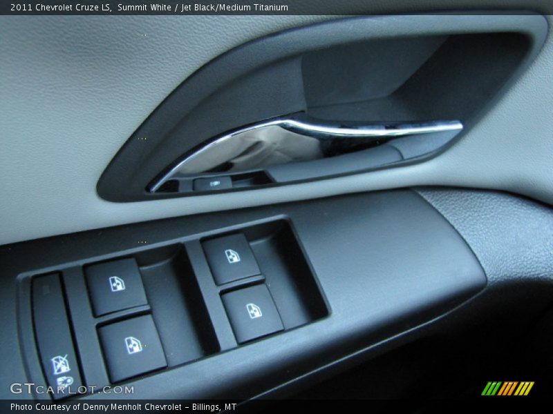 Summit White / Jet Black/Medium Titanium 2011 Chevrolet Cruze LS