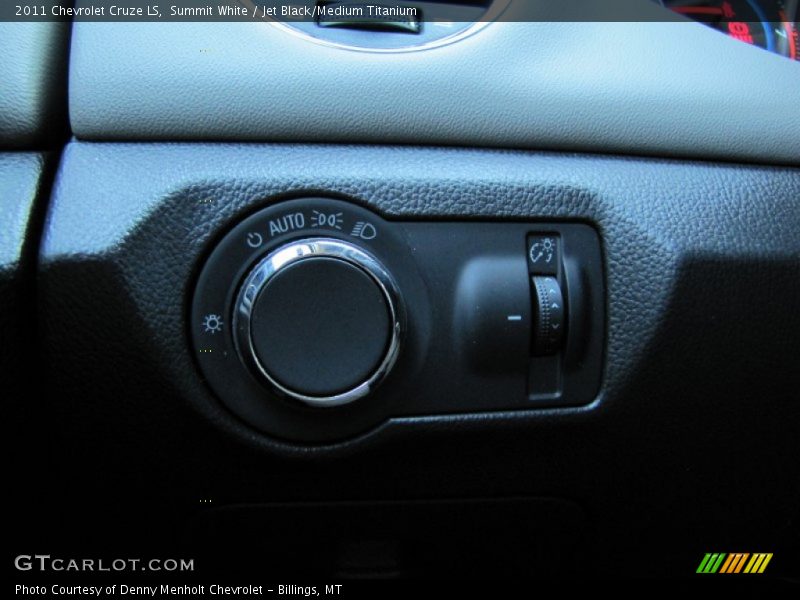 Summit White / Jet Black/Medium Titanium 2011 Chevrolet Cruze LS