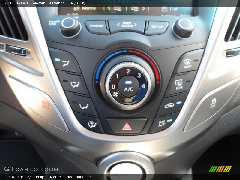 Controls of 2012 Veloster 