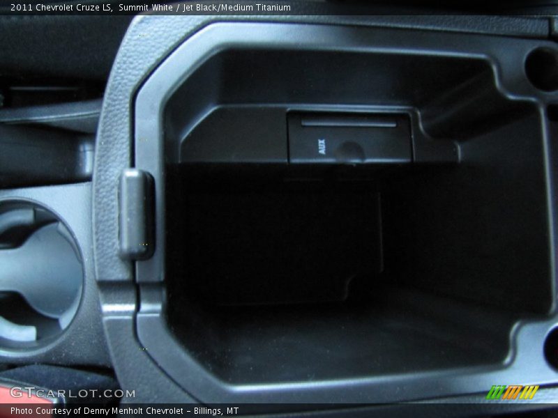 Summit White / Jet Black/Medium Titanium 2011 Chevrolet Cruze LS