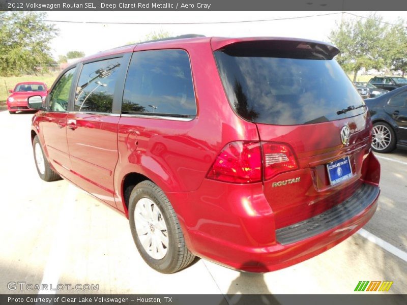 Deep Claret Red Metallic / Aero Gray 2012 Volkswagen Routan SEL