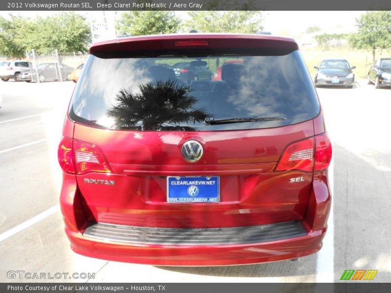 Deep Claret Red Metallic / Aero Gray 2012 Volkswagen Routan SEL