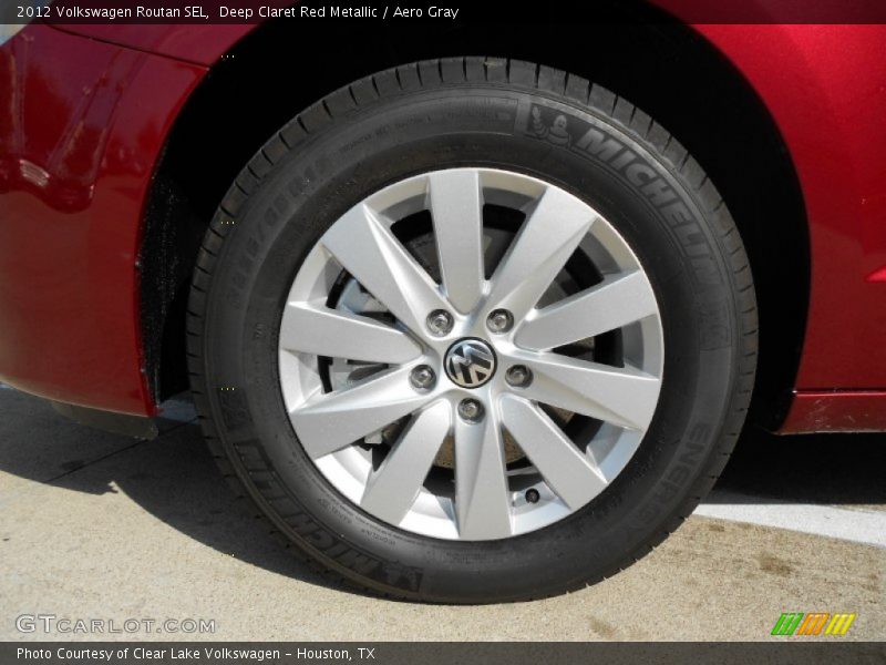 Deep Claret Red Metallic / Aero Gray 2012 Volkswagen Routan SEL