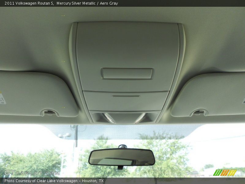 Mercury Silver Metallic / Aero Gray 2011 Volkswagen Routan S