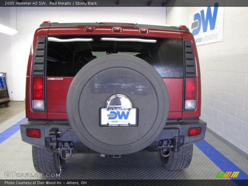 Red Metallic / Ebony Black 2005 Hummer H2 SUV