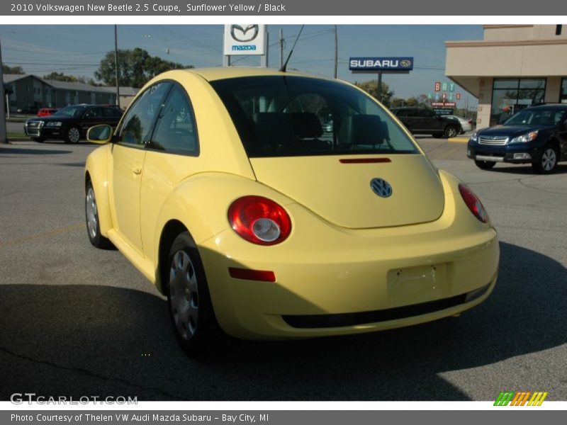 Sunflower Yellow / Black 2010 Volkswagen New Beetle 2.5 Coupe