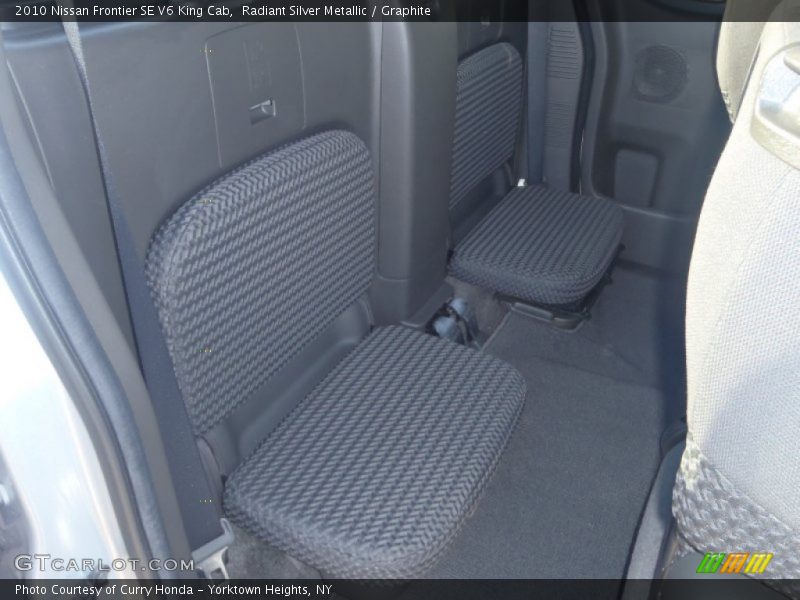  2010 Frontier SE V6 King Cab Graphite Interior