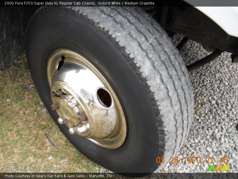Oxford White / Medium Graphite 2000 Ford F350 Super Duty XL Regular Cab Chassis
