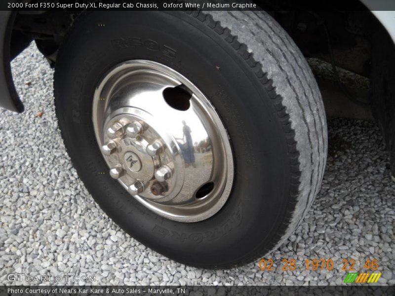 Oxford White / Medium Graphite 2000 Ford F350 Super Duty XL Regular Cab Chassis