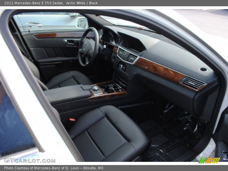 Arctic White / Black 2011 Mercedes-Benz E 350 Sedan