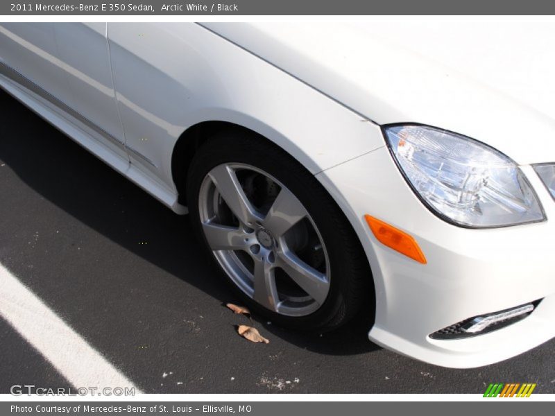 Arctic White / Black 2011 Mercedes-Benz E 350 Sedan