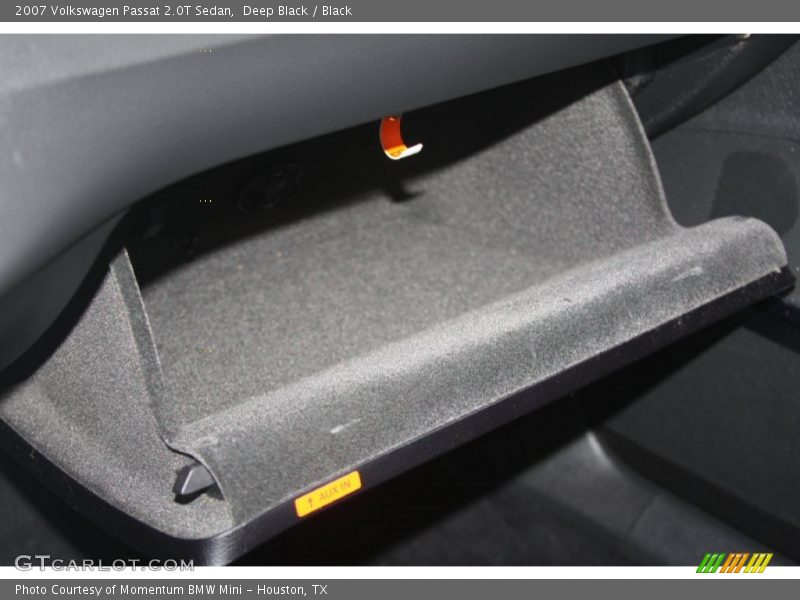 Deep Black / Black 2007 Volkswagen Passat 2.0T Sedan