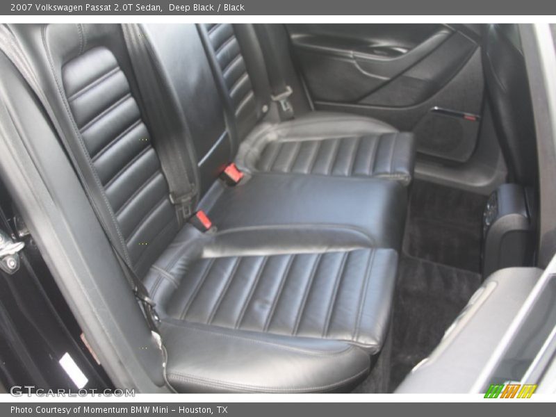 Deep Black / Black 2007 Volkswagen Passat 2.0T Sedan