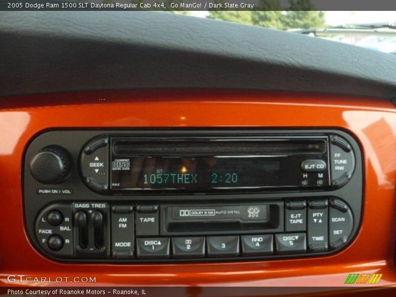 Go ManGo! / Dark Slate Gray 2005 Dodge Ram 1500 SLT Daytona Regular Cab 4x4