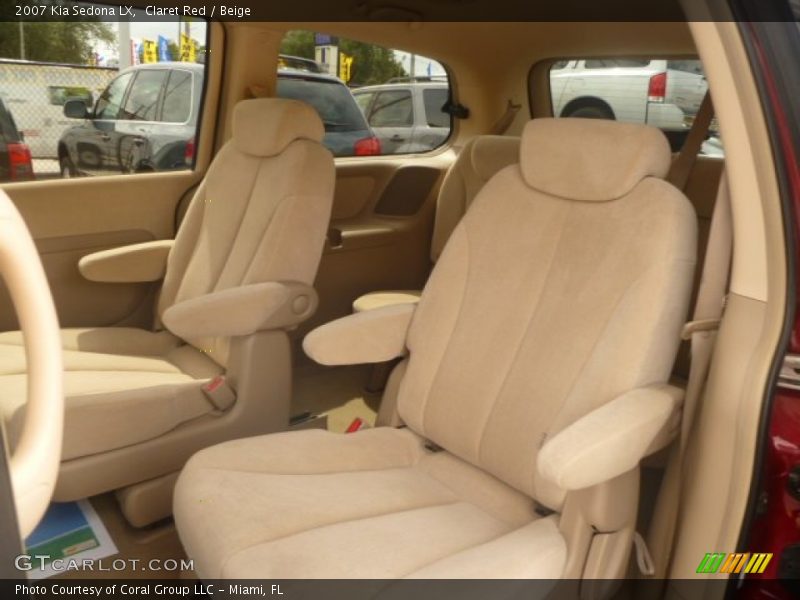Claret Red / Beige 2007 Kia Sedona LX