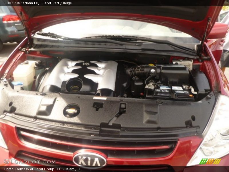 Claret Red / Beige 2007 Kia Sedona LX