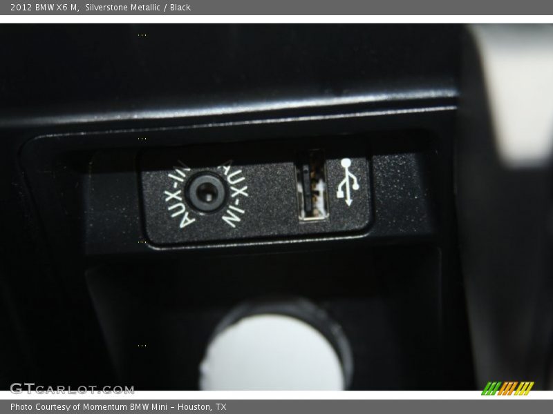 Silverstone Metallic / Black 2012 BMW X6 M