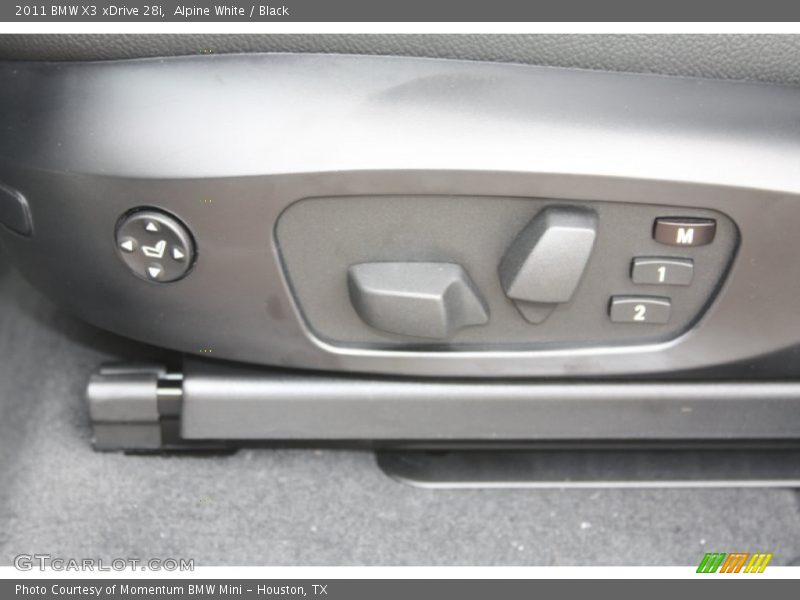Alpine White / Black 2011 BMW X3 xDrive 28i
