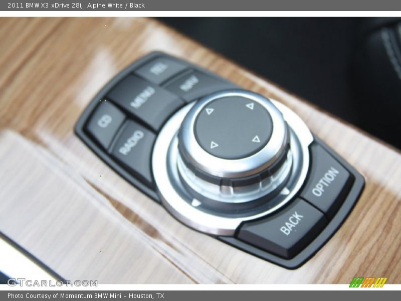 Alpine White / Black 2011 BMW X3 xDrive 28i