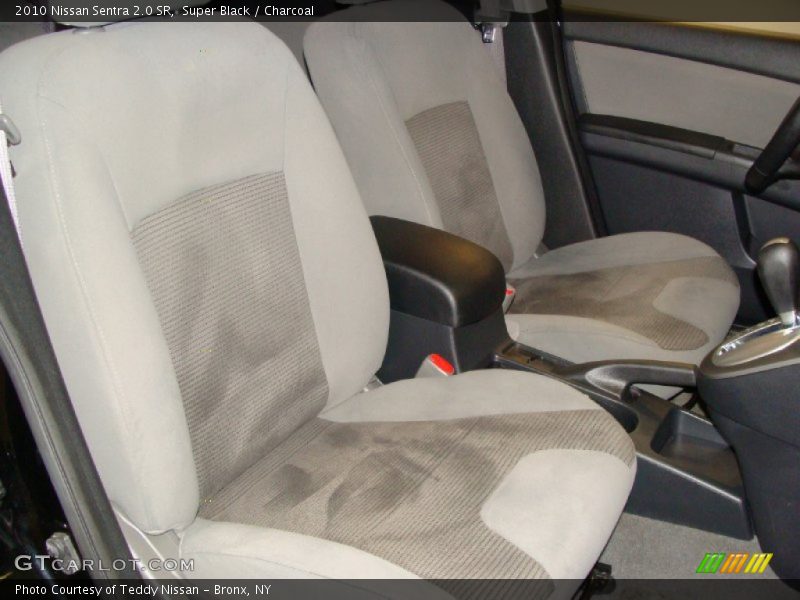 Super Black / Charcoal 2010 Nissan Sentra 2.0 SR